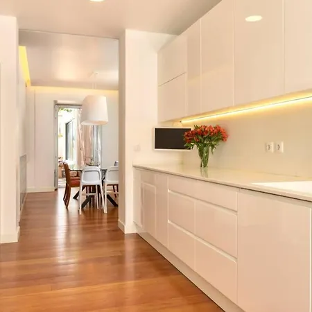 Family Summertime Belem Apartment! Διαμέρισμα