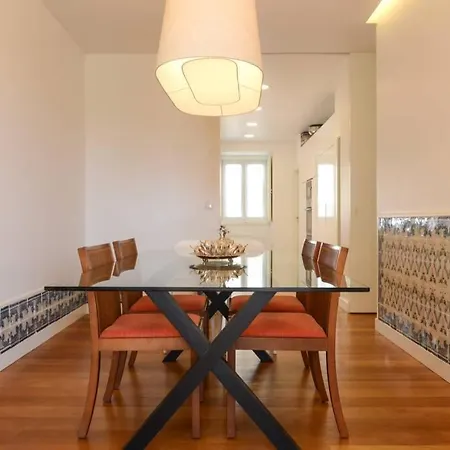 Family Summertime Belem Apartment! *